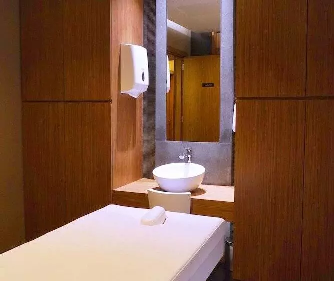 ホテル Damac Towers Riyadh