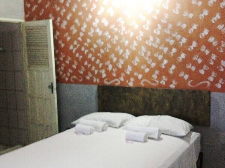 هتل Hostal Azteca Bolivia