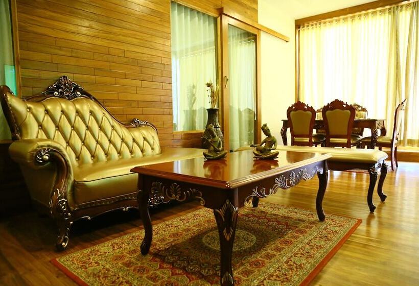 Отель Royal County Resorts