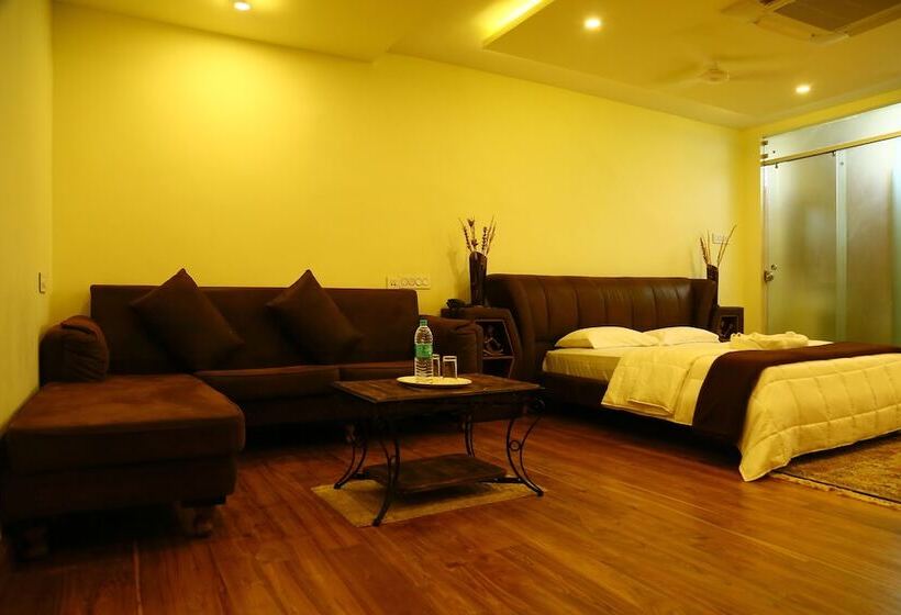 Отель Royal County Resorts