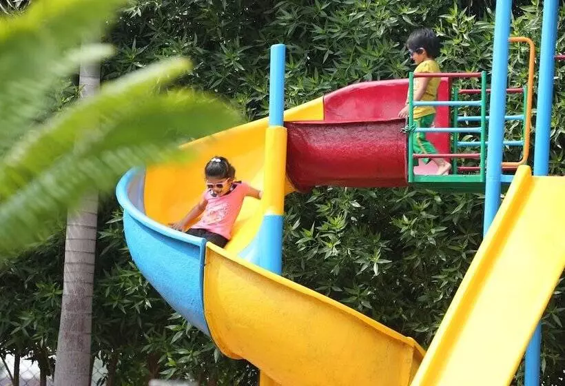 ホテル Royal County Resorts