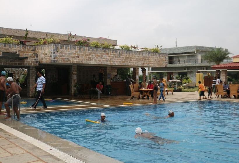 Отель Royal County Resorts