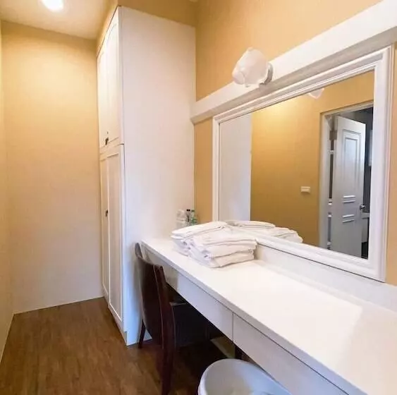 پانسیون Isaalice Slip And Slide B&b