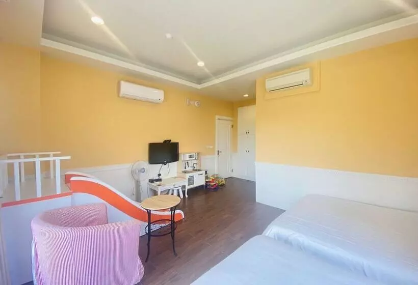 پانسیون Isaalice Slip And Slide B&b