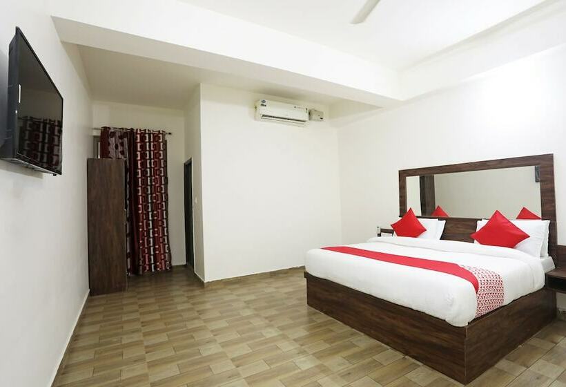 The Rejoice Hotel & Guesthouse By Oyo Rooms