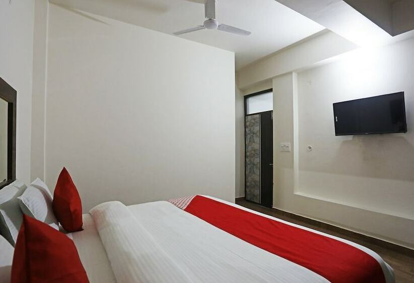 The Rejoice Hotel & Guesthouse By Oyo Rooms