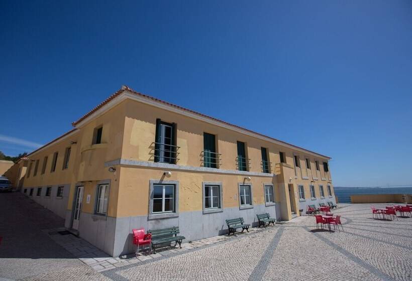 Ostello Hi Oeiras – Pousada De Juventude