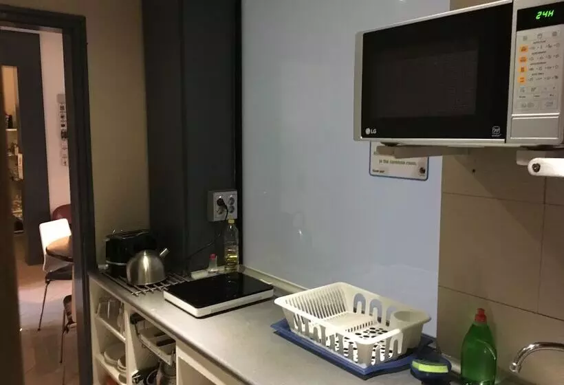 Alternative Creative Youth Hostel Barcelona