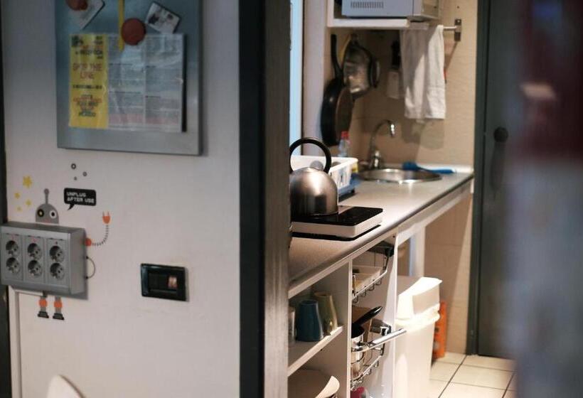 Alternative Creative Youth Hostel Barcelona