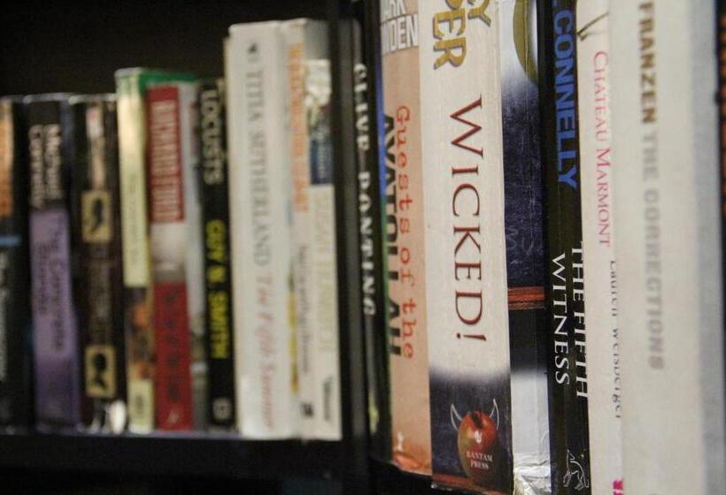 Alternative Creative Youth Hostel Barcelona