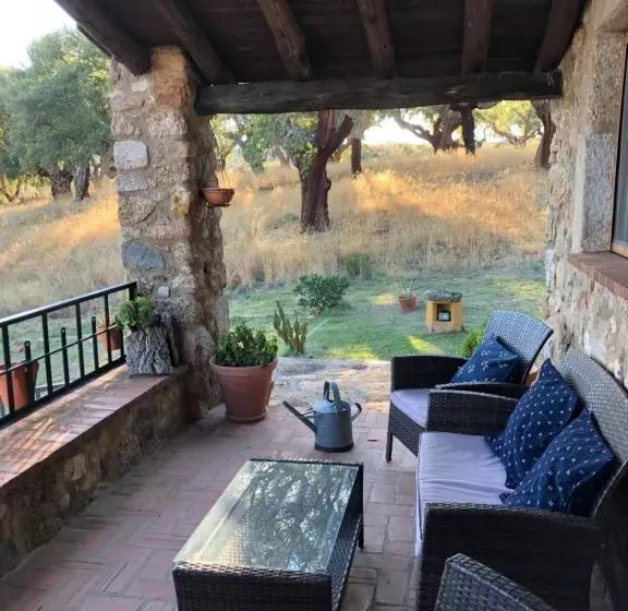 Apartamentos Rurales La Macera