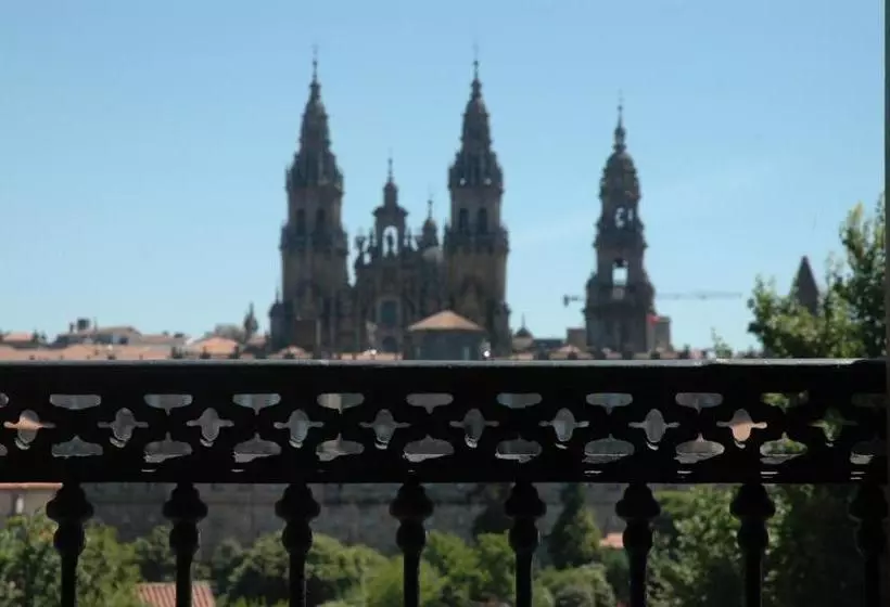 Hostelli Albergue Roots & Boots