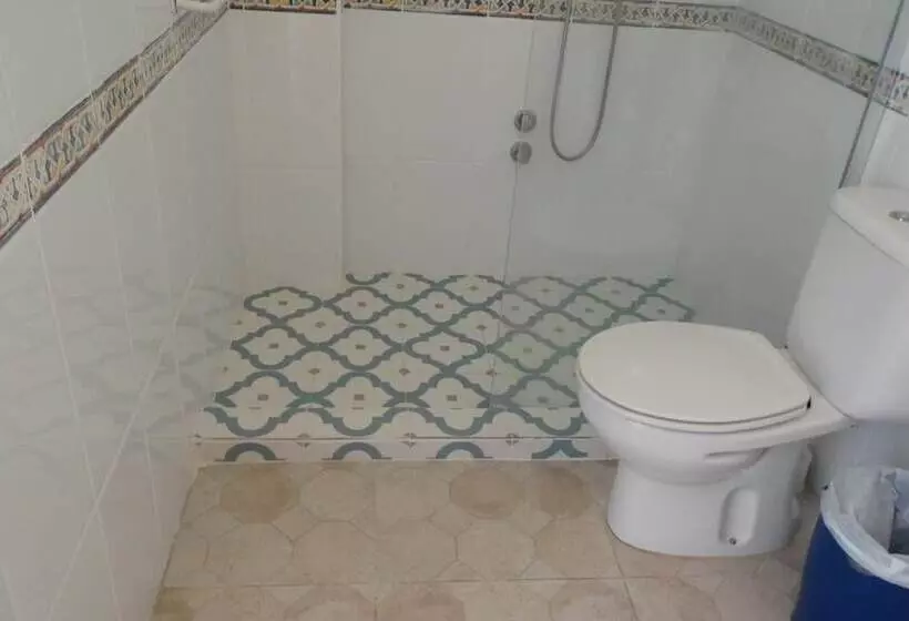 Hostal La Paloma I   Hotel Calpe Grupo