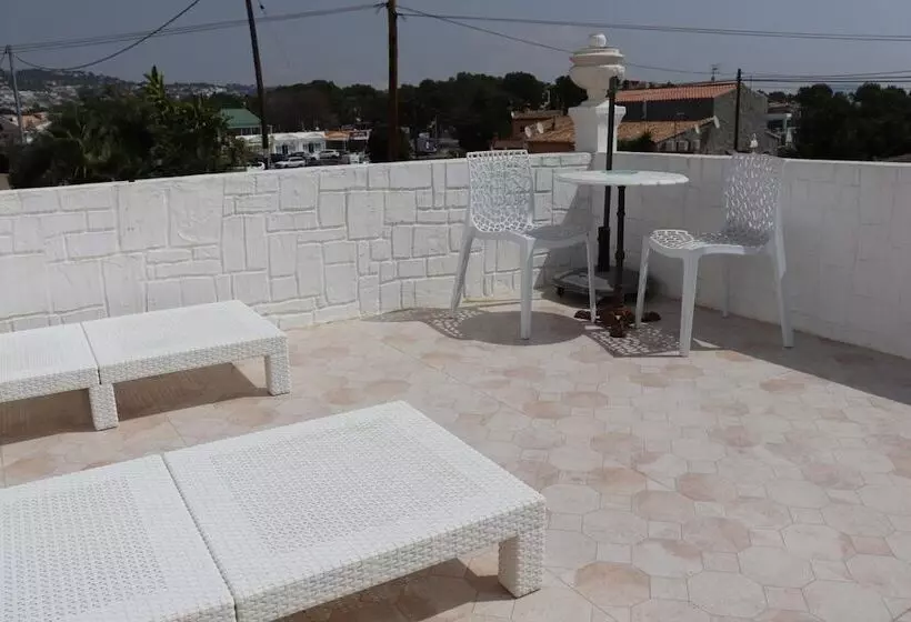 Hostal La Paloma I   Hotel Calpe Grupo