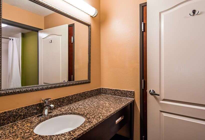 فندق Best Western Plus Gen X Inn