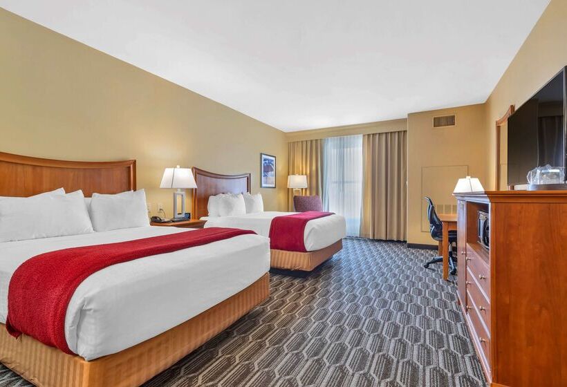 Best Western Plus Swiss Chalet Hotel & Suites