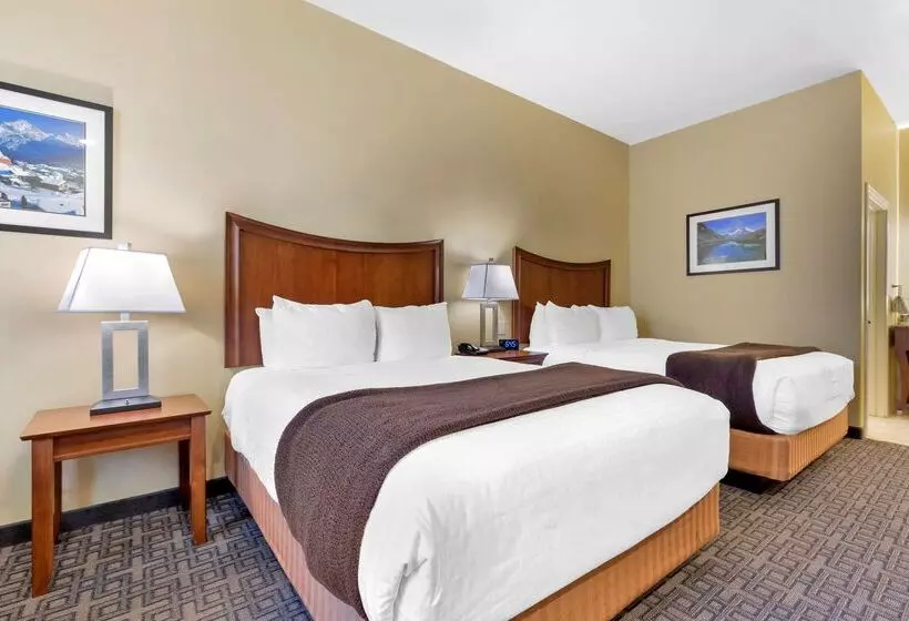 Best Western Plus Swiss Chalet Hotel & Suites