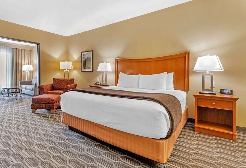 Best Western Plus Swiss Chalet Hotel & Suites