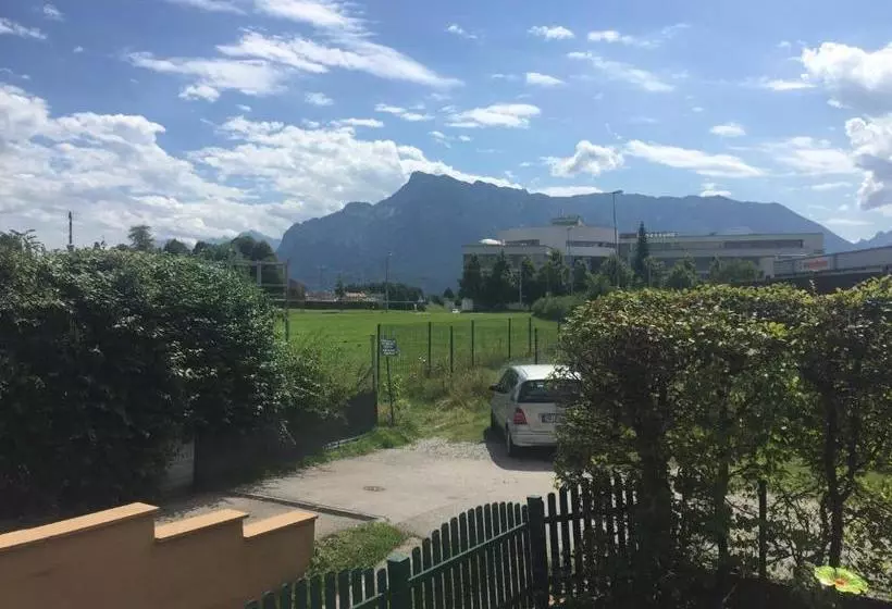 ホテル Haus Kernstock