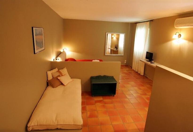 בית מלון כפרי Mounda Beach