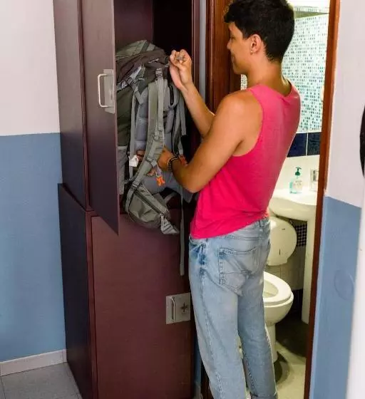 هتل Rising Cock Party Hostel