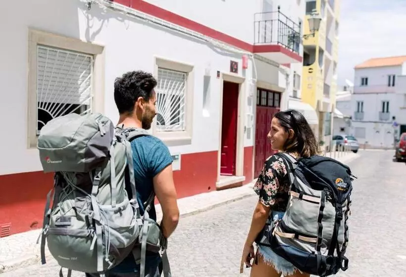 هتل Rising Cock Party Hostel