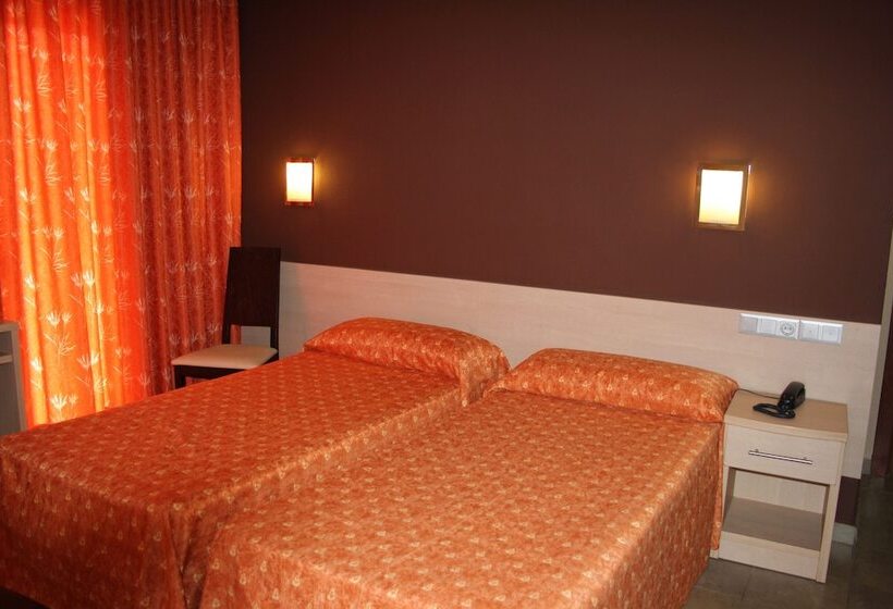 هتل Tossa Beach Center