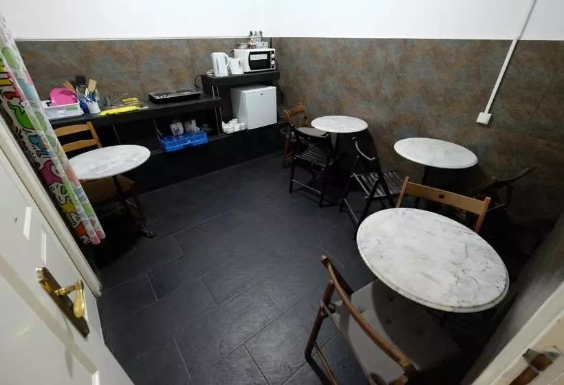 Lenin Hostel Barcelona