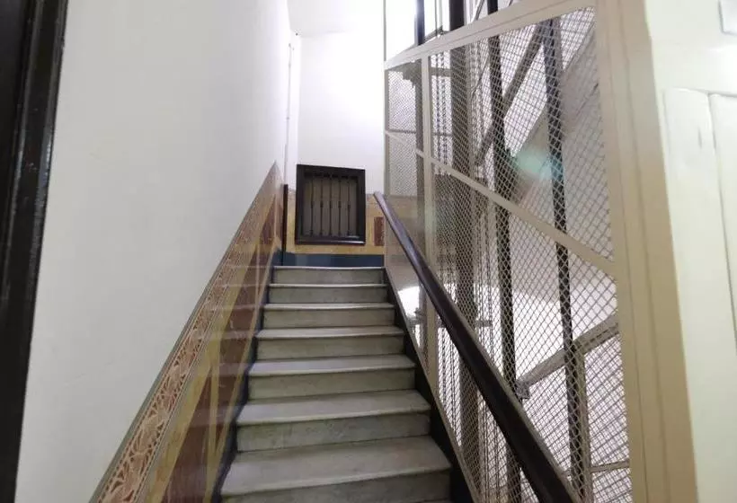 Lenin Hostel Barcelona