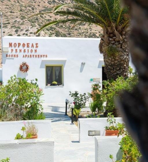 Morpheas Pension Rooms & Apartments