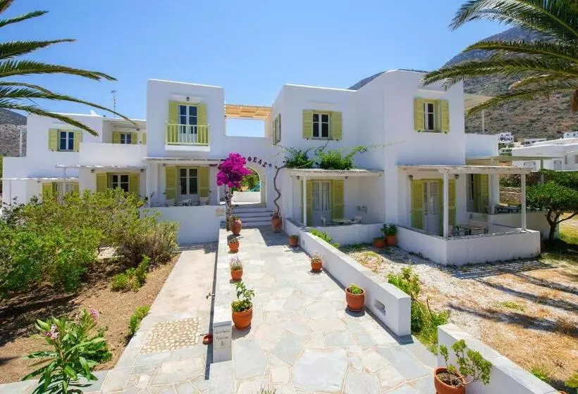 Morpheas Pension Rooms & Apartments