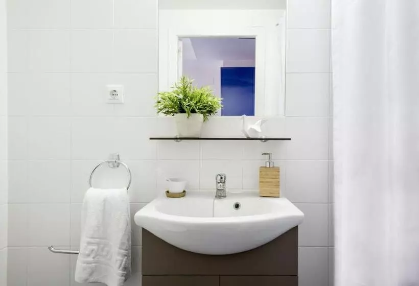 Residencia Universitaria Damia Bonet