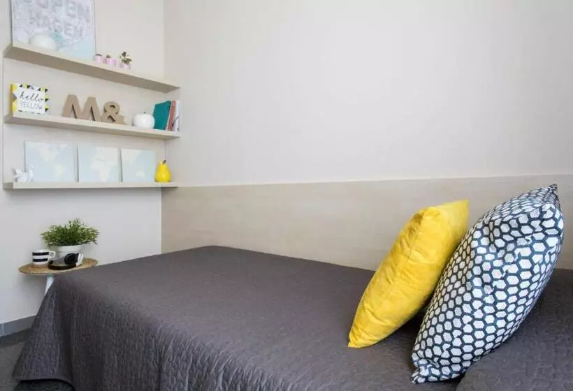 Residencia Universitaria Damia Bonet