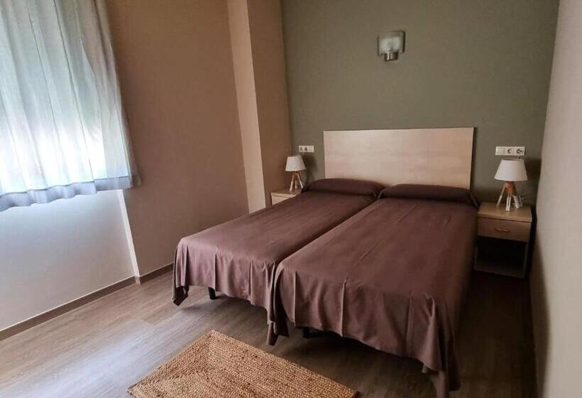 Residencia Universitaria Damia Bonet