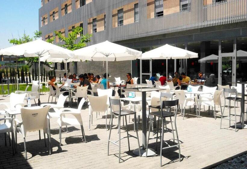 Residencia Universitaria Damia Bonet