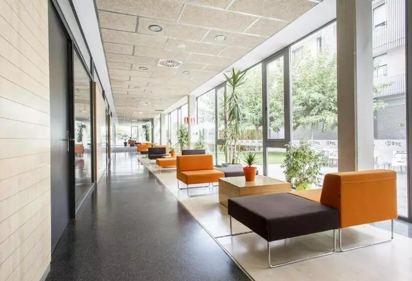 Residencia Universitaria Damia Bonet