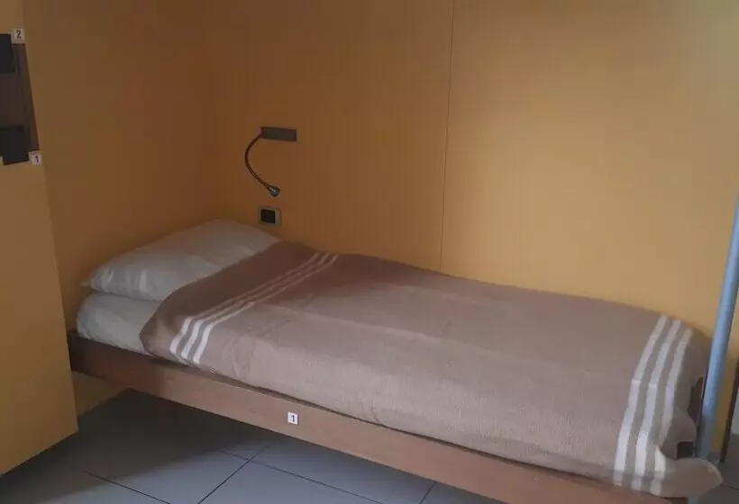 Seven Hostel & Rooms