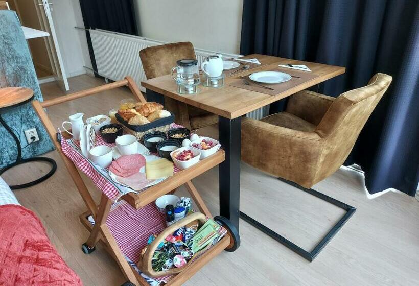 East Meets West Bed And Breakfast