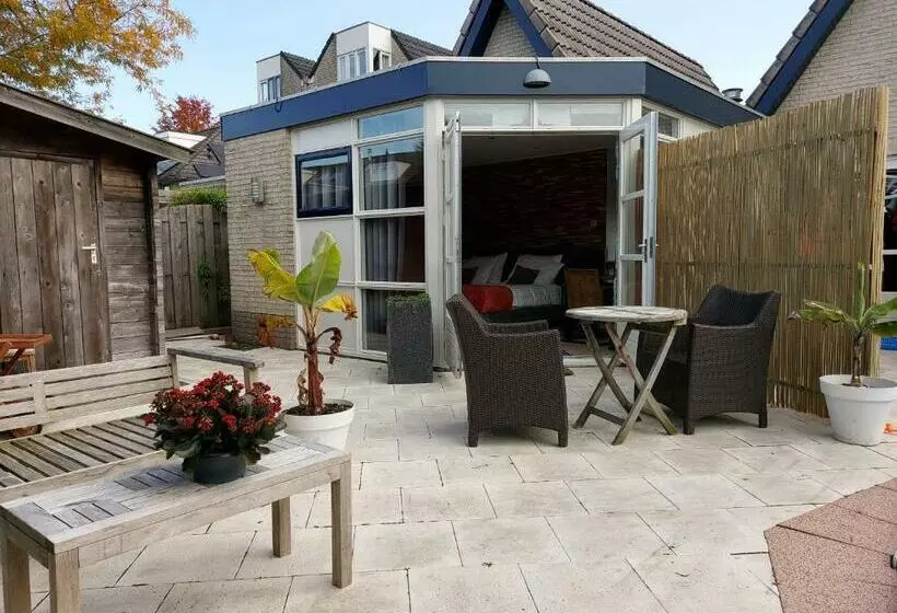 East Meets West Bed And Breakfast