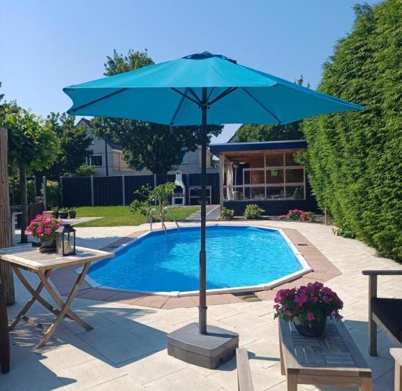 East Meets West Bed And Breakfast