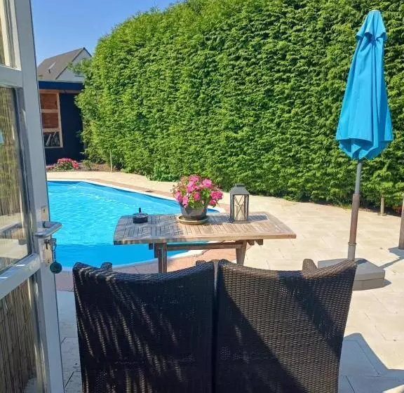 East Meets West Bed And Breakfast