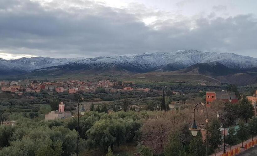 بنسيون L Oliveraie D Amizmiz