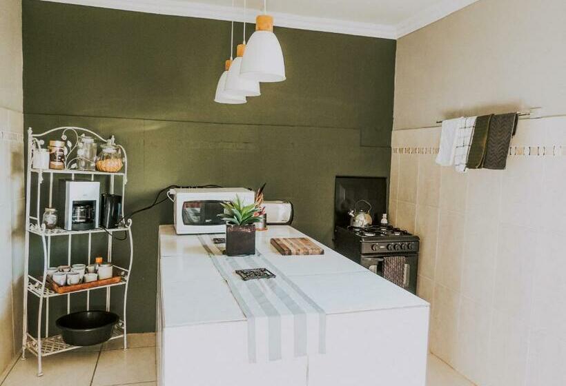 مبيت وإفطار Buffelsfontein Farm Cottage