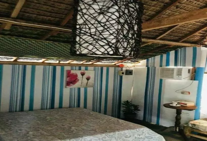 هتل Half Moon Village And Beach House