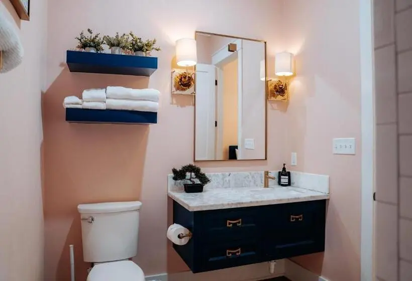 Hotelli The Pink Room At Emily S On The Island