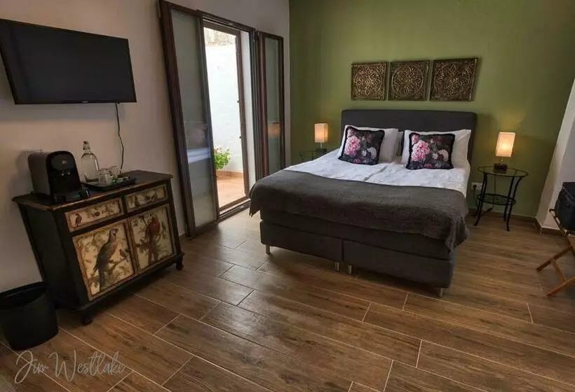 Olive Tree Bed And Breakfast