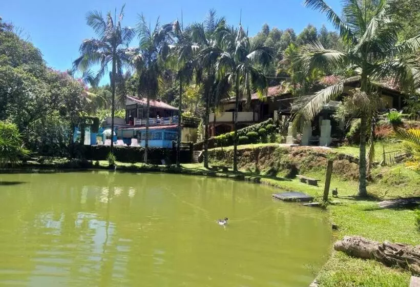 Majatalo Chalé Do Lago Ladeira De Pedra