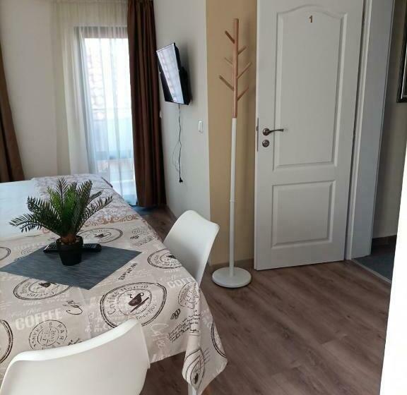 פנסיון Damaris