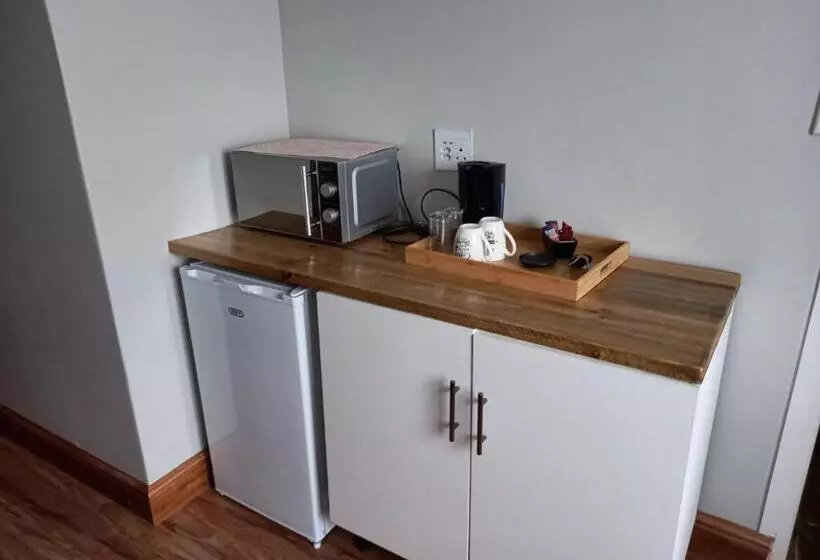 Majatalo Friendz Guesthouse