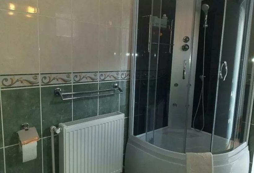 پانسیون Miraj